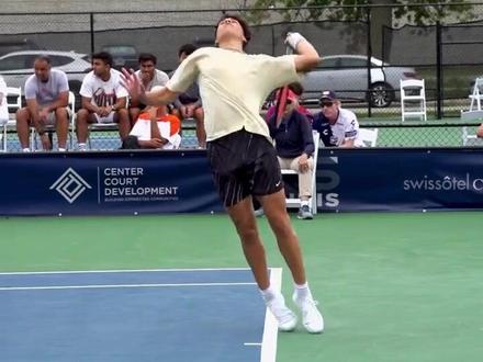 意大利诺首次战胜孔蒂，博洛尼亚终结主场对那不勒斯6场不胜