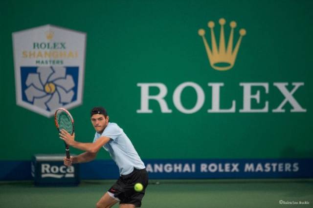 每体：C罗的豪车收藏已超40辆，其中一些车从来没开过