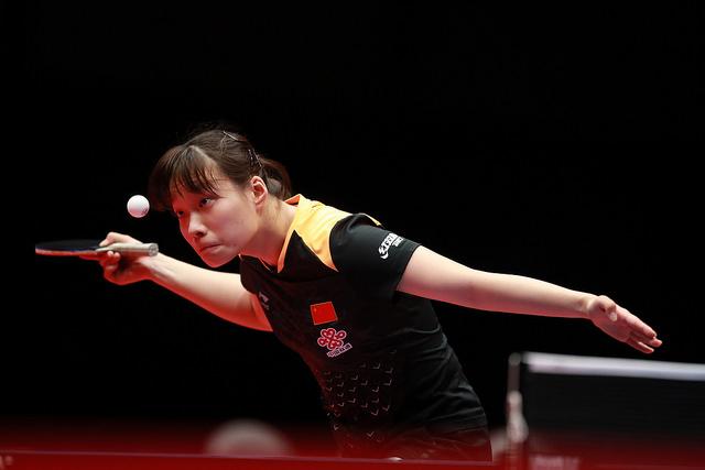 掘金约基奇三双球队大胜快船