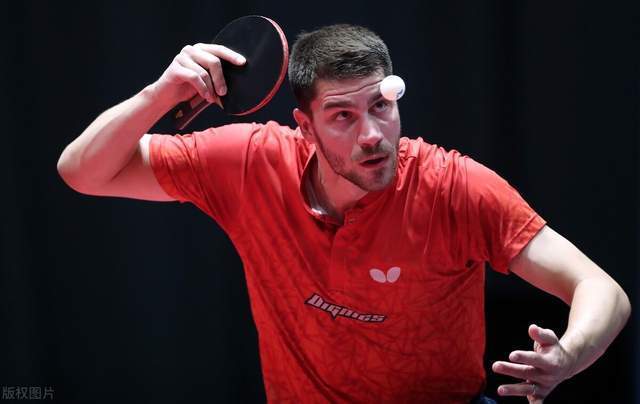 通过政策引 通过政策引